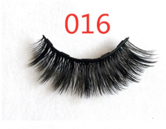 A Pair Of False Eyelashes With Magnets In Fashion - Urban Mart