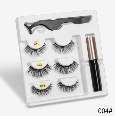 A Pair Of False Eyelashes With Magnets In Fashion - Urban Mart