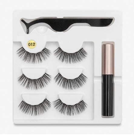 A Pair Of False Eyelashes With Magnets In Fashion - Urban Mart