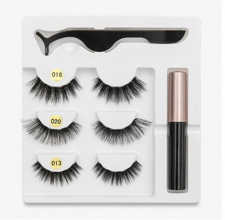 A Pair Of False Eyelashes With Magnets In Fashion - Urban Mart