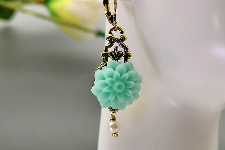 Rongyu Bohemian Fashion Chalcedony Flower Pearl Earrings - Urban Mart