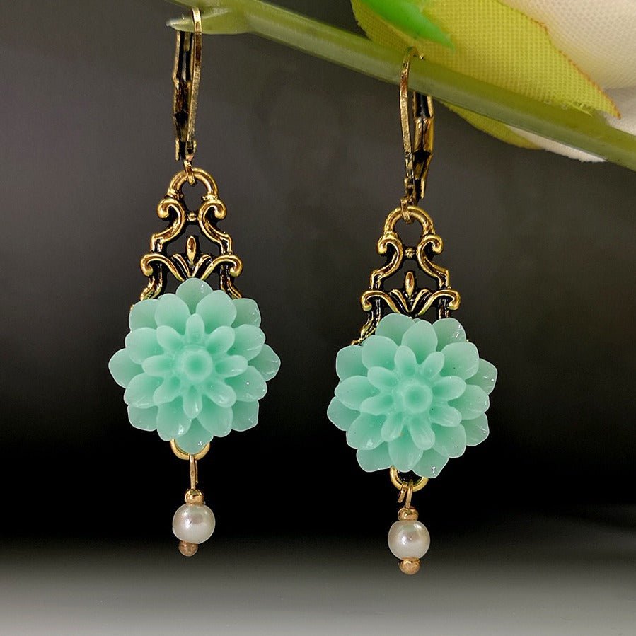 Rongyu Bohemian Fashion Chalcedony Flower Pearl Earrings - Urban Mart