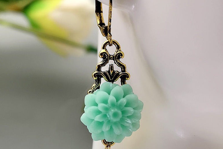 Rongyu Bohemian Fashion Chalcedony Flower Pearl Earrings - Urban Mart