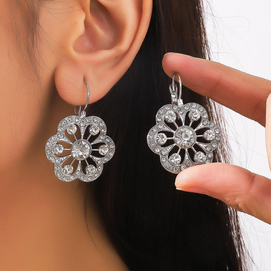 Women's Fashion Simple Round Flower Earrings - Urban Mart