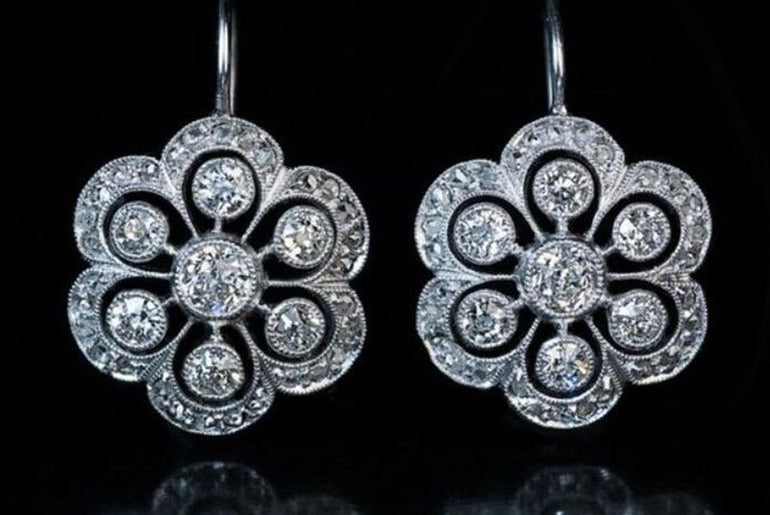 Women's Fashion Simple Round Flower Earrings - Urban Mart